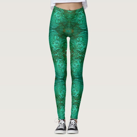Leggings van groen hout. (Voorkant)