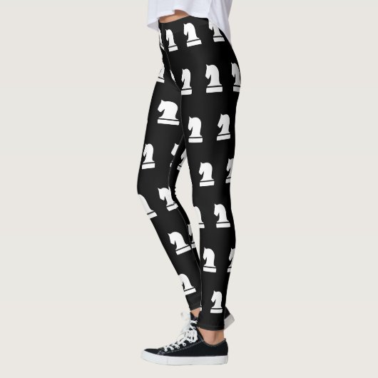 Leggings voor zwart-wit schaakstuk (Links)