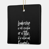 leiderschap is een voorbeeld keramisch ornament (Links)