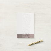 Leidingpatroonrand en achtergrond post-it® notes (Op bureau)