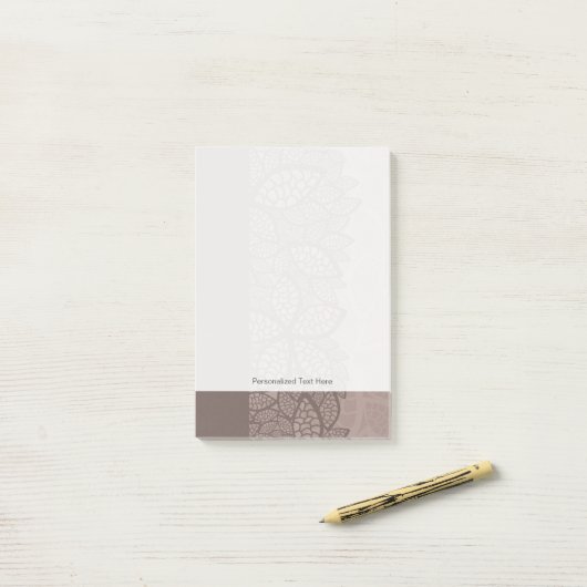 Leidingpatroonrand en achtergrond post-it® notes (Op bureau)