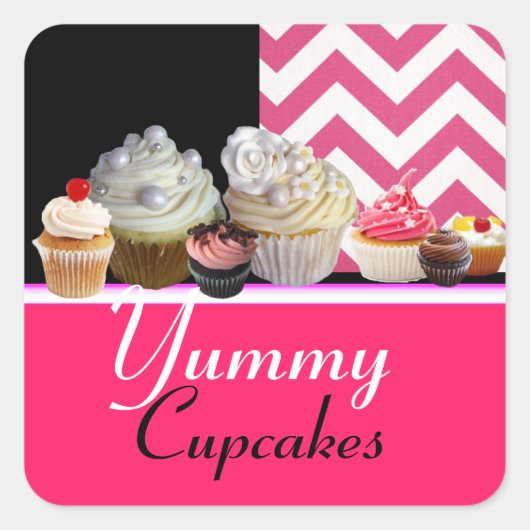 LEKKERE VERJAARDAG CUPCAKES / ROZE WITTE CHEVRON VIERKANTE STICKER (Voorkant)