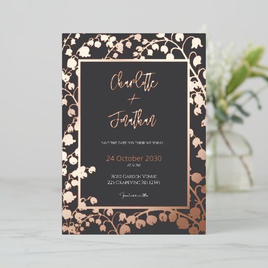 Lelie van de Vallei Bloementuin Trouwgoud Folie Uitnodiging (Staand Voorkant)