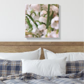 Lelie van de vallei Macro Bloemen Canvas Afdruk (Insitu (Slaapkamer))