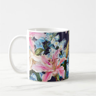 Lelies, delphiniums grens: waterverf schilderij. koffiemok