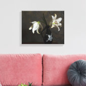 Lelies in een vaas gewikkeld canvas print (Insitu (Woonkamer))