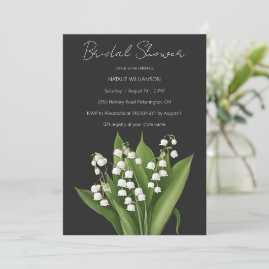 Lelietje-van-dalen op Zwarte Bruiloftsdouche Kaart (Staand voorkant)