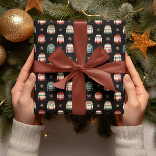 Lelijke kersttrui   Holly en bessen patroon Cadeaupapier
