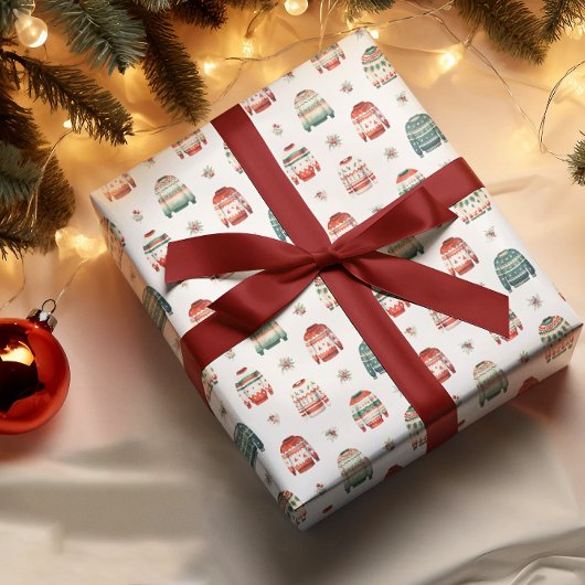 Lelijke kersttrui | Holly en bessen patroon Cadeaupapier