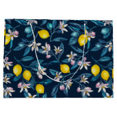 Lemon branches with blossoms and fruit on blue groot cadeauzakje (Achterkant)