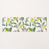 Lemon branches with blossoms and fruit on white yogamat (Achterkant (horizontaal))