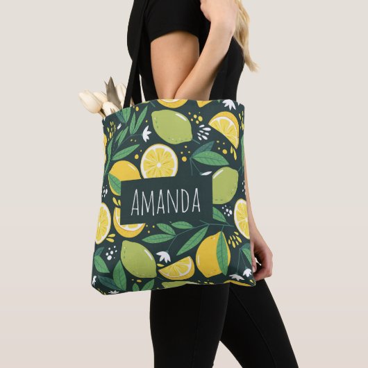 Lemon en Limes Vruchtpatroon in groen en geel Tote Bag (Dichtbij)
