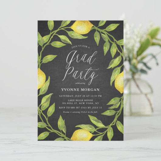 Lemon Greenery Wreath Rustic Chalkboard Afstuderen Kaart (Staand voorkant)