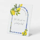 Lemon Mediterranean Bridal Shower Bathroom Sign Reclamebord Met Voetstuk (Voorkant)