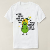 Lemon op een pier, grappige memon op een kruidenth t-shirt (Design voorkant)