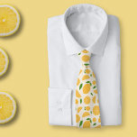 Lemon Pattern Stropdas<br><div class="desc">Een stropdas met een plakje,  halve plak en vol citroenmotief,  voor citrusliefhebbers. Het kan een frisse touch toevoegen wanneer je naar je werk gaat!</div>