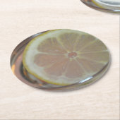 Lemon Slice Floating in Water Ronde Kartonnen Onderzetter (Gebogen)