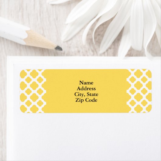 Lemon Yellow and White Quatrefoil Pattern Etiket (Insitu)
