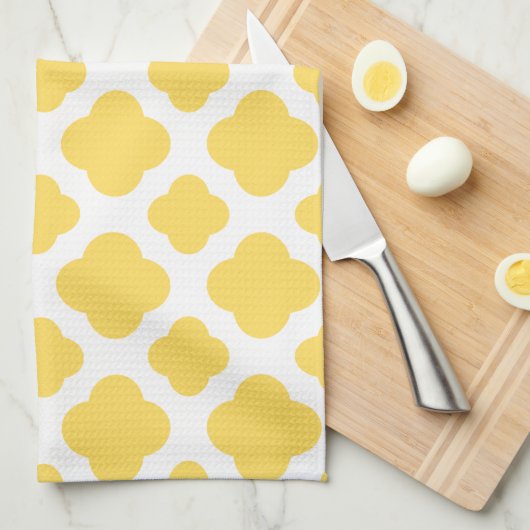 Lemon Yellow and White Quatrefoil Pattern Theedoek (Quarter Fold)