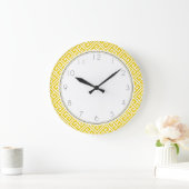 Lemon Yellow Greek Key Patroon Grote Klok (Huis)