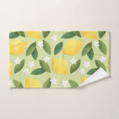 Lemons ans White Flowers on Green Background Bad Handdoek (Handdoek)