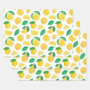 Lemons en bladeren op wit inpakpapier vel