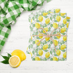 Lemons geel wit groen zomerpatroon inpakpapier vel<br><div class="desc">Juike,  heerlijke waterkleurige citroenen in geel,  groen en wit. Ideaal voor je zomerverjaardag,  vrijgezellenfeesten en bruiloften.</div>