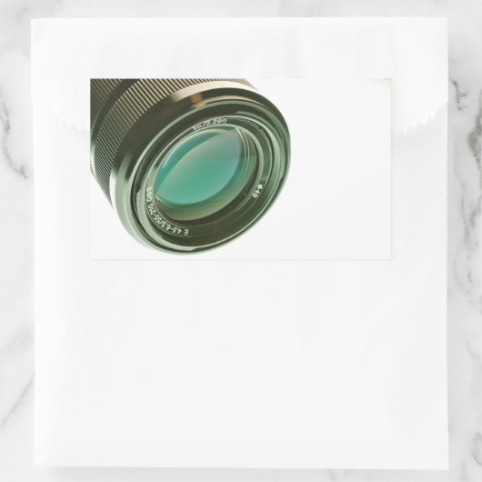 Lens van een fotocamera, een scherpe blik. rechthoekige sticker (Tas)
