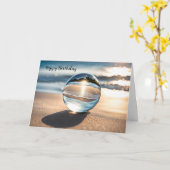 Lensbal met strandreflectie voor verjaardag kaart (Gele Bloem)