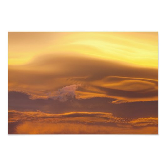 Lensvormige wolk bij zonsondergang foto afdruk (Voorkant)