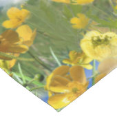 Lente Butercup bloemen in de wolken Tafelkleed (Gekanteld)