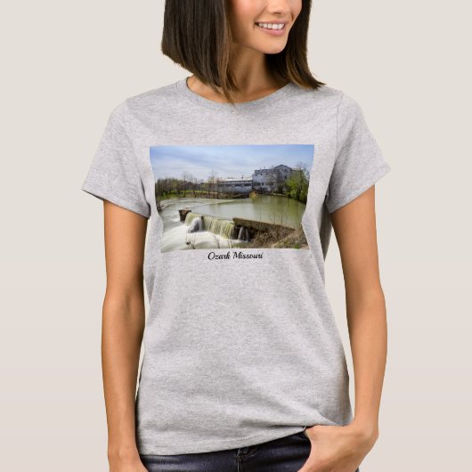Lente dag op Ozark Mill T-shirt (Voorkant)