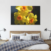 Lente gele daffodilbloemfotokunst. canvas afdruk (Insitu (Slaapkamer))