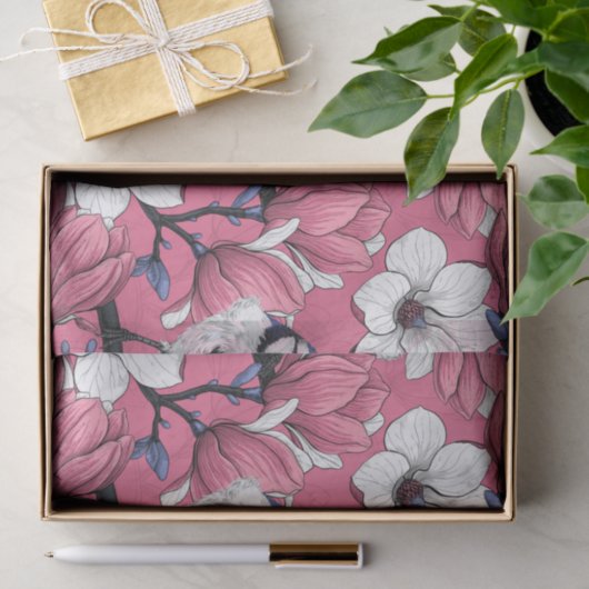 Lente in roze tissuepapier (Geschenk)