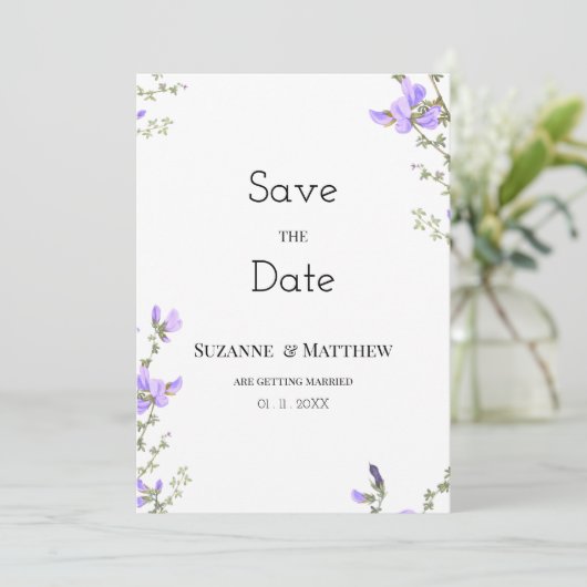 Lente lila groene wilde bloementuin Save the Date Kaart (Staand voorkant)