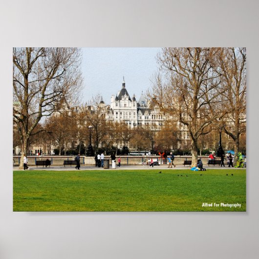Lente op de Embankment Poster (Voorkant)