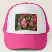 Lente roze bloeiende kweepel trucker pet (Voorkant)