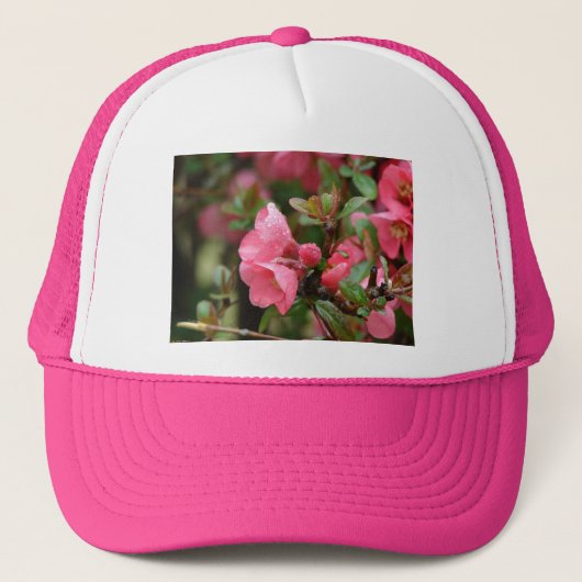 Lente roze bloeiende kweepel trucker pet (Voorkant)
