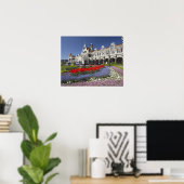 Lentebloemen en historisch station, poster (Thuiskantoor)