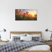 Lentebloemen voor Valentijnsdag Canvas Afdruk (Insitu (Slaapkamer))
