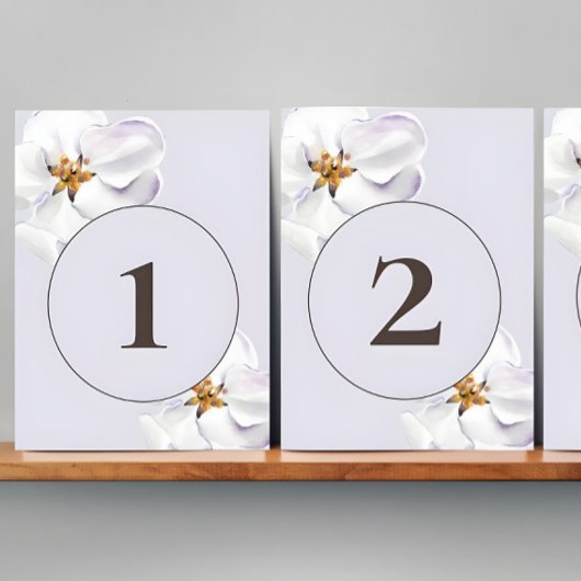 Lentebloesem witte bloem tafelnummer reclamebord met voetstuk