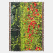 Lentepoppies Meadow en Mountain Landscape Deken (Voorkant Verticaal)