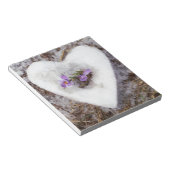 Lentescrocus op sneeuwhartfoto notitieblok (Schuin)