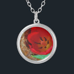 Lentgele en rode tulp zilver vergulden ketting<br><div class="desc">Lentgeel en Rode Tulp,  tegen een bruine rots bij het Arrowimeer. Foto van Sandy Closs. Pasen,  bloemen,  rode bloemen,  Lente,  valentijn,  valentijnen,  bruiloft,  bruiloften,  Valentijns</div>