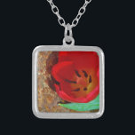Lentgele en rode tulp zilver vergulden ketting<br><div class="desc">Lentgeel en Rode Tulp,  tegen een bruine rots bij het Arrowimeer. Foto van Sandy Closs. Pasen,  bloemen,  rode bloemen,  Lente,  valentijn,  valentijnen,  bruiloft,  bruiloften,  Valentijns</div>