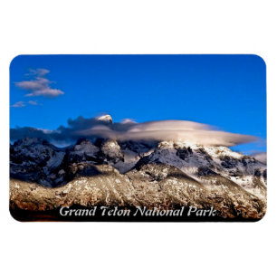 LENTICULAIRE CLOUDS OVER GROTE TETONEN MAGNEET