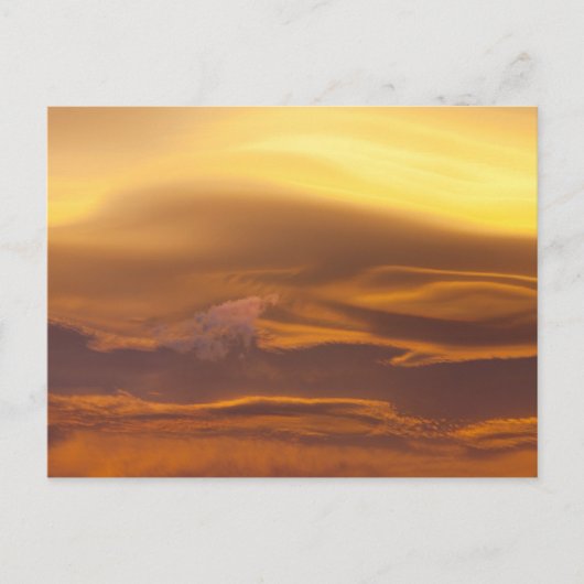 Lenticulaire wolk op zonsondergang briefkaart (Voorkant)