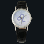 Leo Astrology Sign Speciaal Paars Horloge<br><div class="desc">Dit ,  gepersonaliseerde paarse en lavender Leo-horloge kenmerkt je astrologische teken van de Zodiac in een mooie glans zoals de constellaties. Pas dit schattige geschenk van de horloge met jouw naam in mooi krullend manuscript voor iemand aan met een late verjaardag van Juli of vroege van Augustus.</div>