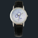 Leo Astrology Sign Speciaal Paars Horloge<br><div class="desc">Dit ,  gepersonaliseerde paarse en lavender Leo-horloge kenmerkt je astrologische teken van de Zodiac in een mooie glans zoals de constellaties. Pas dit schattige geschenk van de horloge met jouw naam in mooi krullend manuscript voor iemand aan met een late verjaardag van Juli of vroege van Augustus.</div>