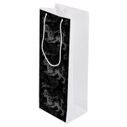 Leo Constellation Hevelius 1690 op Black Wijn Cadeautas (Voorkant Gekanteld)